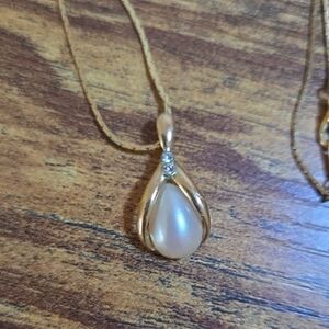 Vintage Avon Gold Teardrop Necklace with Pearl Accent